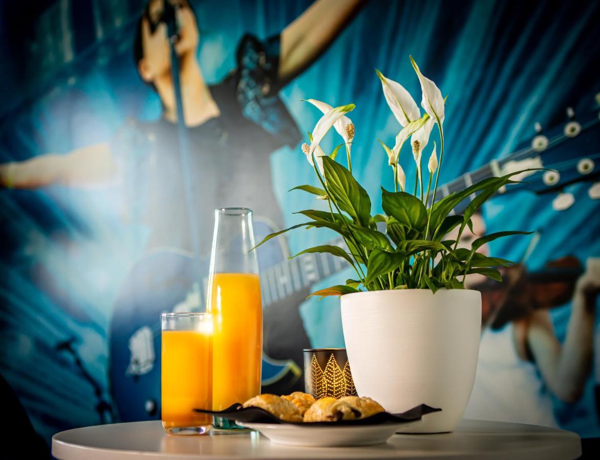 Hotell Hulingen Хультсфред Экстерьер фото